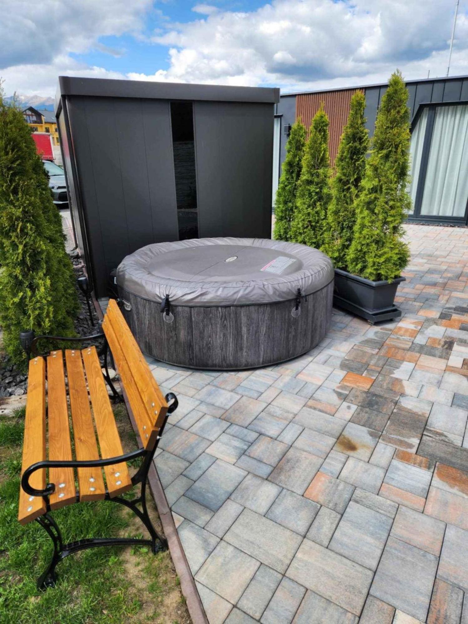 Apartmany K&K Liptovský Hrádok Exteriör bild